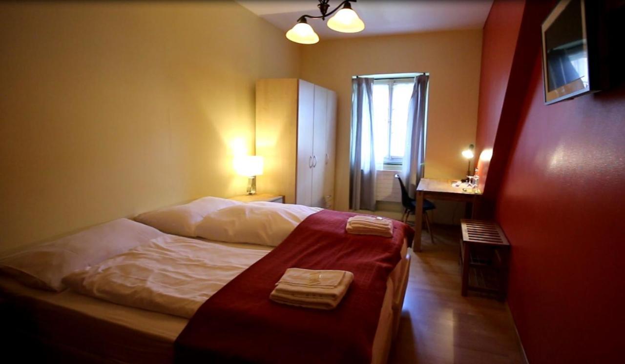 Gasthof Baeren Aarburg Last Check In 2100 Pm Bagian luar foto